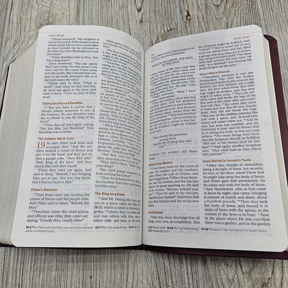 Jesus Calling Devotional Bible NKJV Thomas Nelson Brown‎ Leather Hardcover Gift - Picture 11 of 12